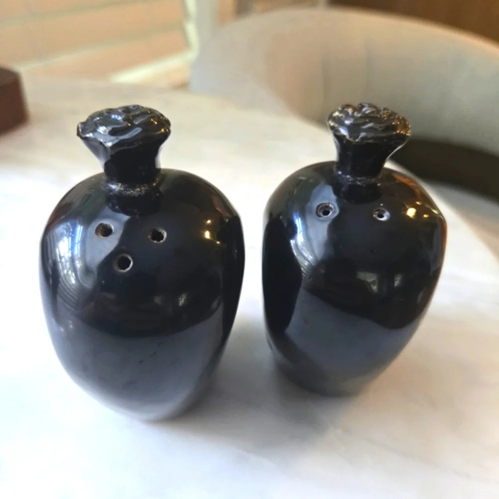 Day of the Dead Skull Salt & Pepper Shakers Set – Colorful Floral Design